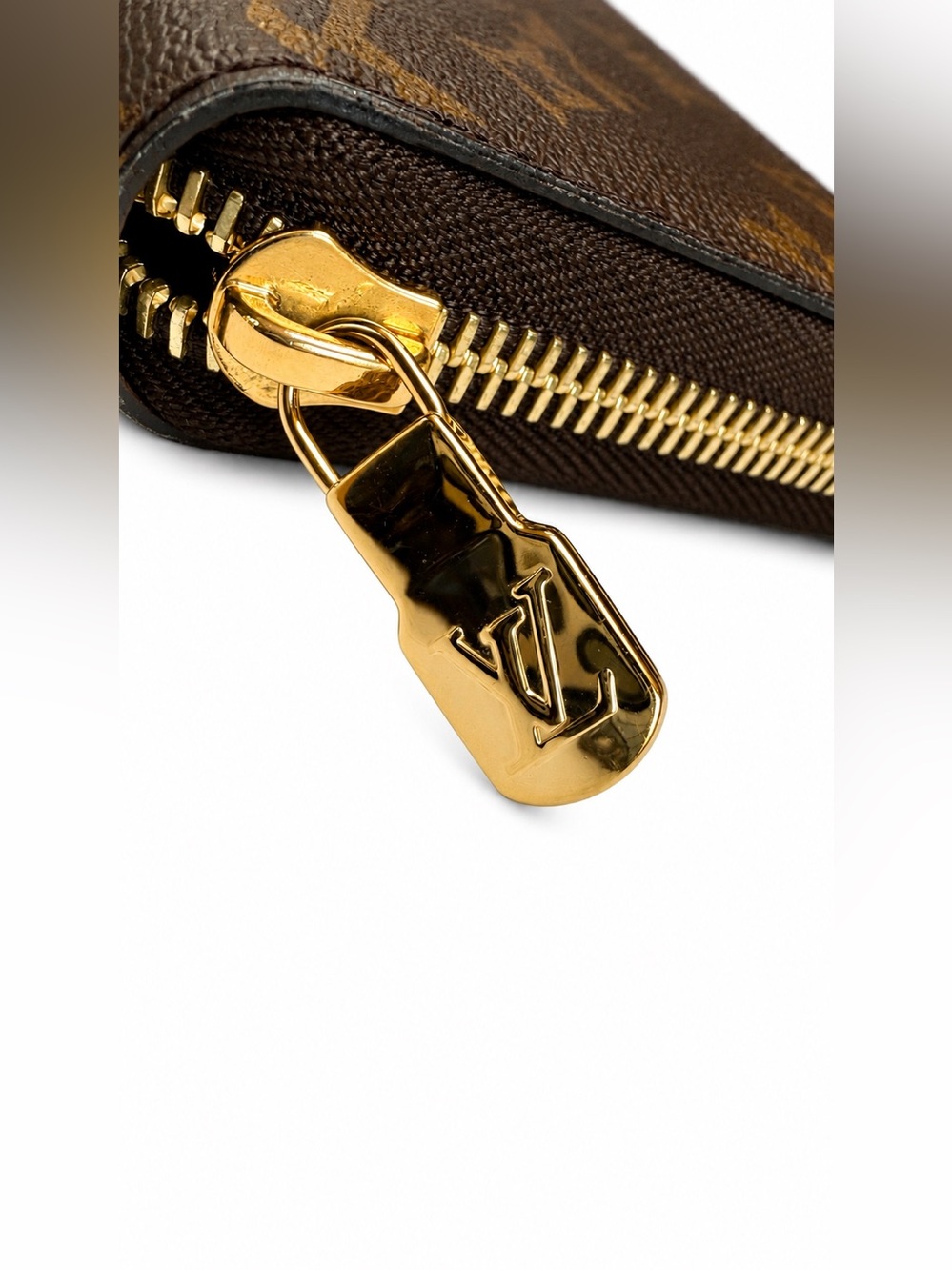 Louis Vuitton Monogram Zippy Organizer Wallet - Picture 3 of 16